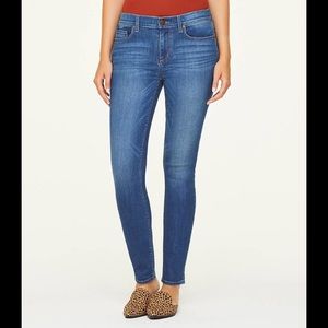 LOFT curvy skinny jeans, size 8 gently used